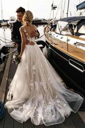 Beautiful A-Line Sweetheart Floor-Length Wedding Dress GJS1019